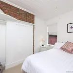 Cosy 2 Bedroom House In Dublin 4