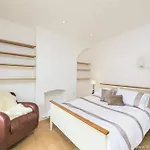 Cosy 2 Bedroom House In Dublin 4